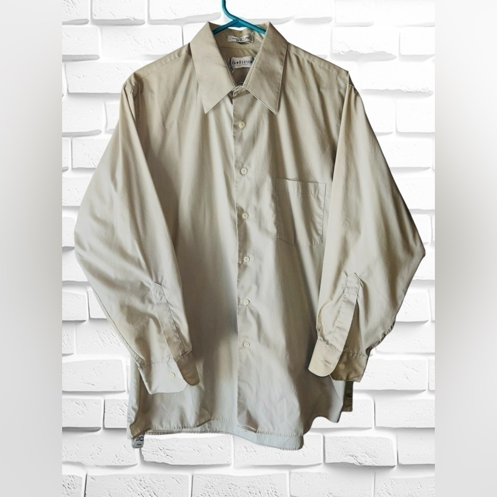 Van Huessen Men’s Large Beige Poplin Easy Care Casual Button Down Shirt